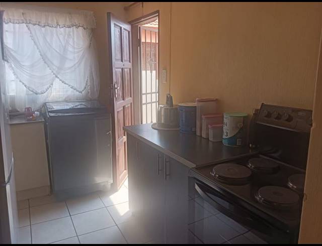 3 BEDROOM HOUSE FOR SALE IN MAHUBE VALLEY